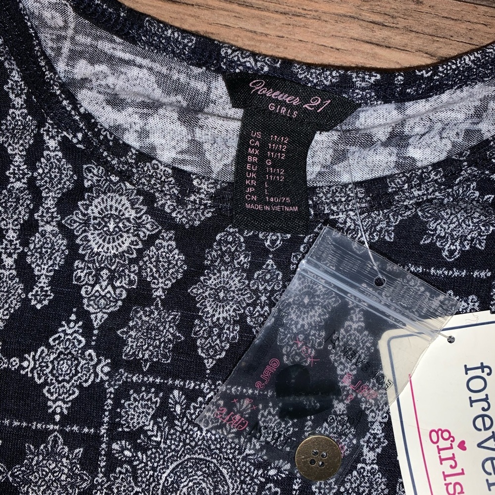 Patterned Dress - Picture 2 of 3